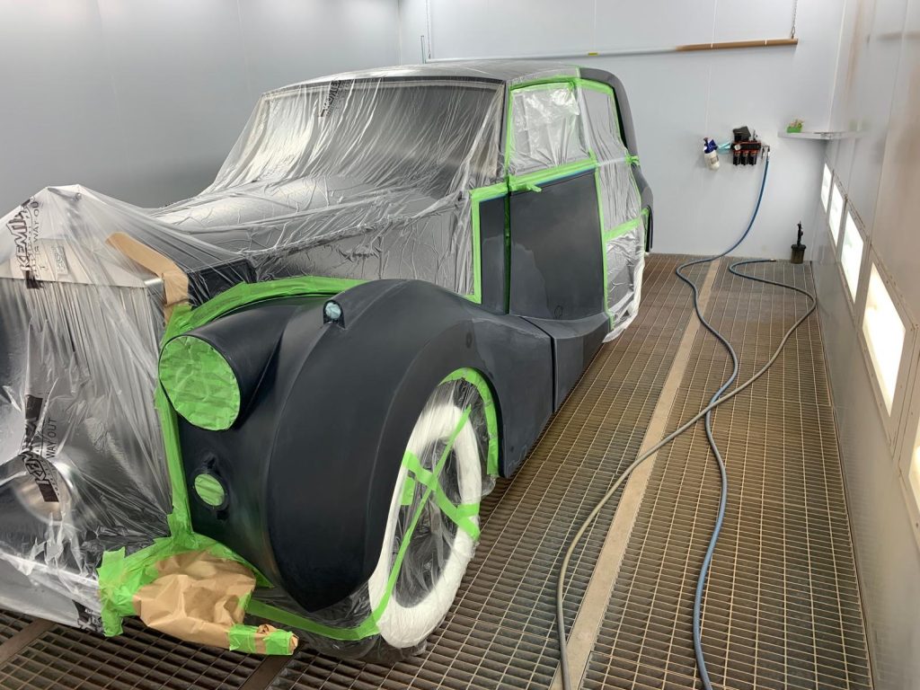Mercedes classique avant travaux de peinture chez ANG Automotive