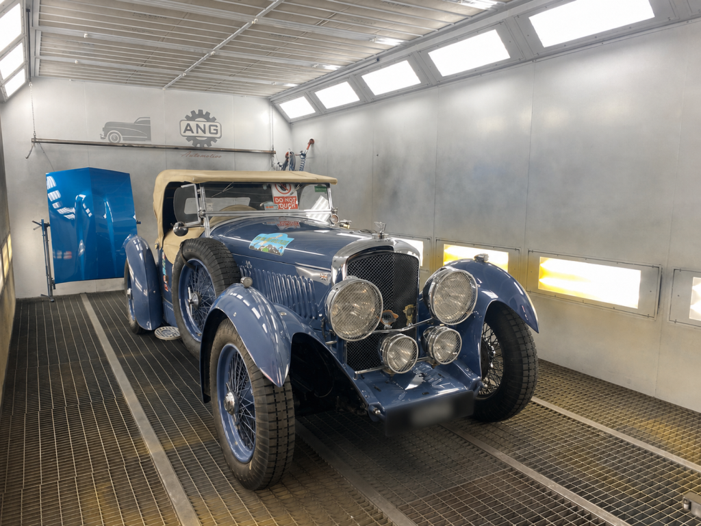 Mise en peinture automobile dans l’atelier ANG Automotive à Contern