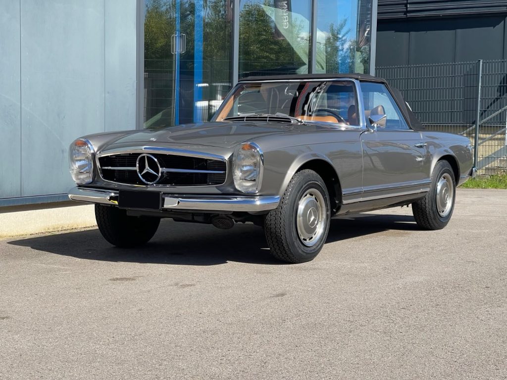 Mercedes Pagode 230Sl après restauration de carrosserie chez ANG Automotive